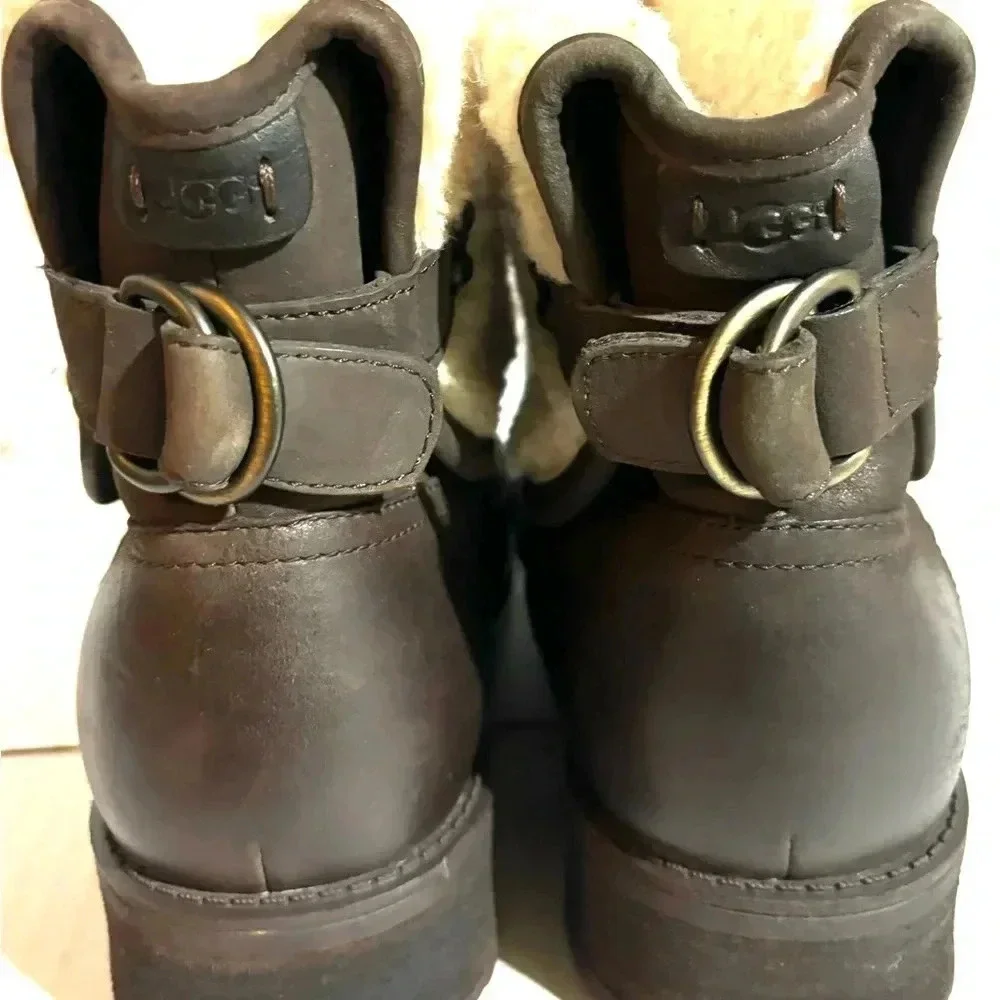 Ugg women’s ALDON water resistant leather boots stout dark brown US size 9